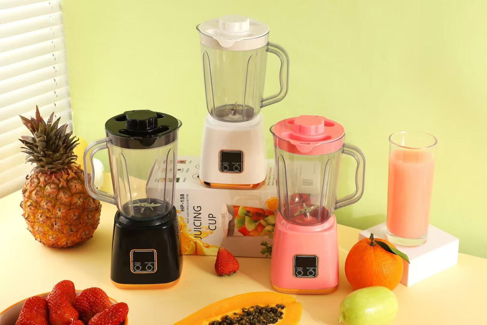 Fully automatic fruit juicer, portable household model