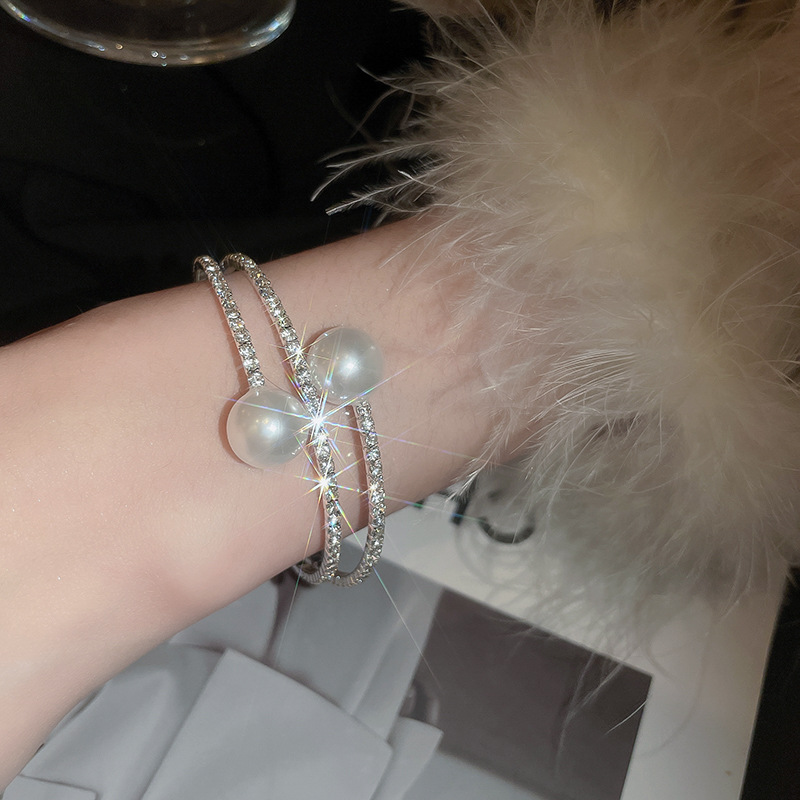 Artificial pearl multilayer rhinestone stretch bracelet
