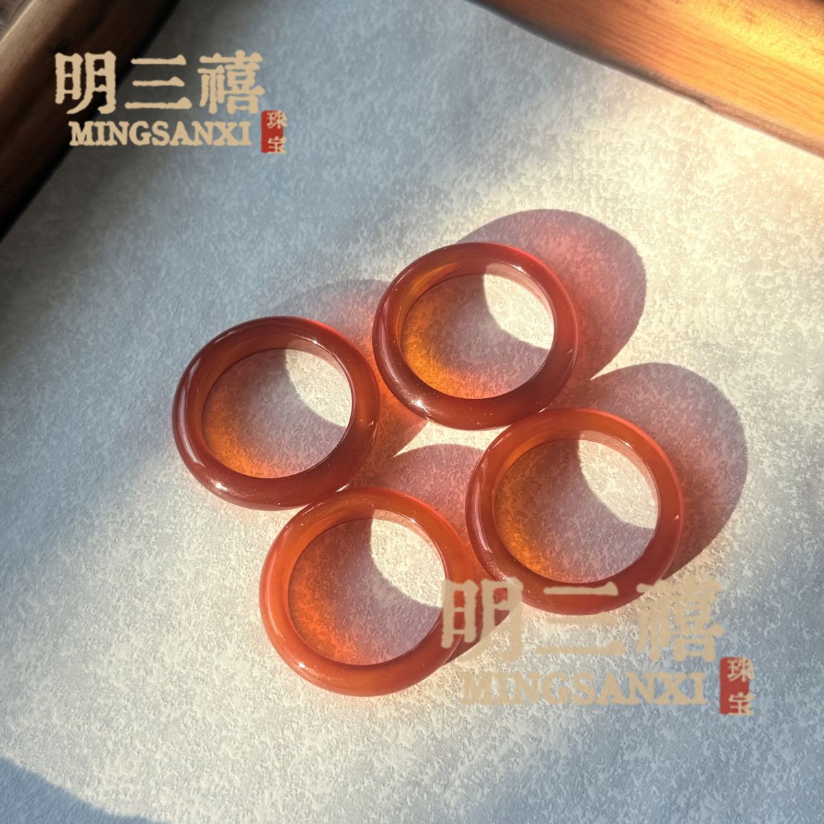 天然高冰马料白玉髓戒圈香槟金玛瑙戒指冰透粉玉石指环天空蓝戒指