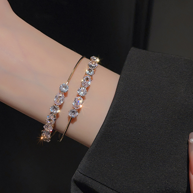 Zircon ribbon open bangle bracelet