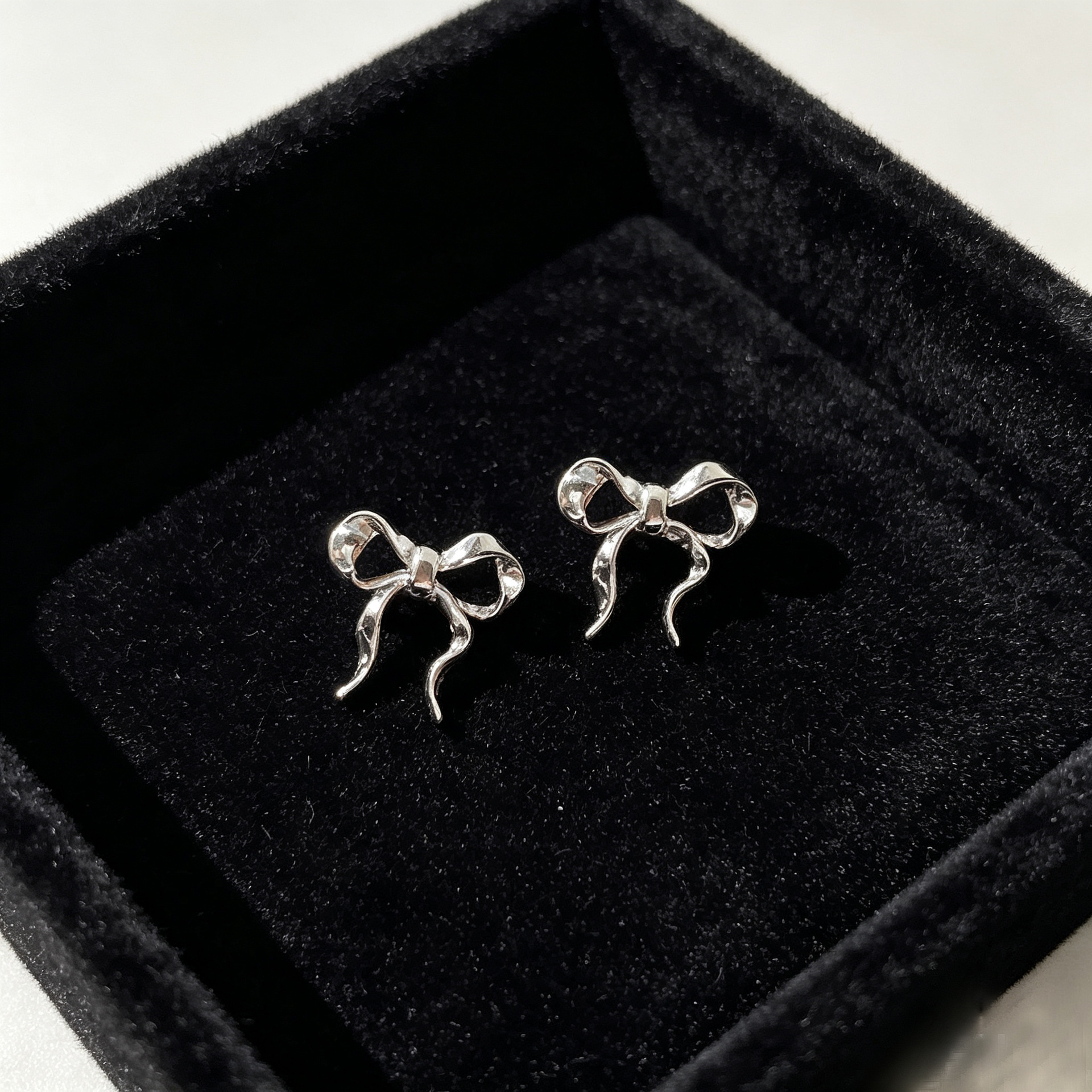 S999 Sterling Silver Zircon Stud Earrings Women