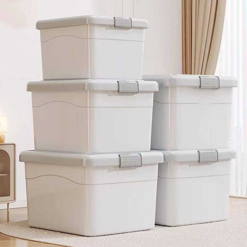 Extra large plastic storage box with wheels