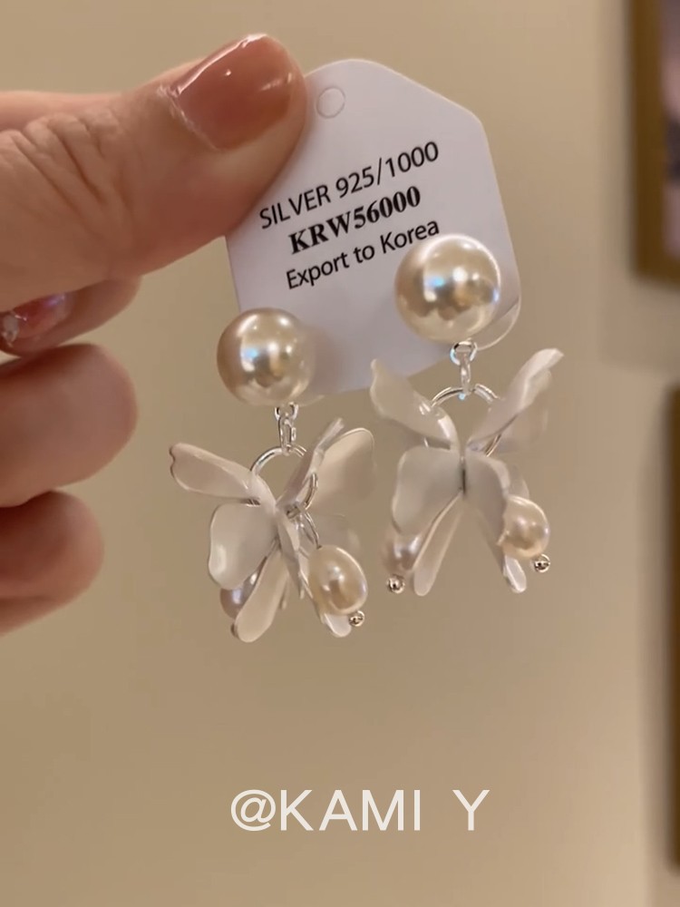 Blüten-Ohrringe, elegant und vielseitig kombinierbar