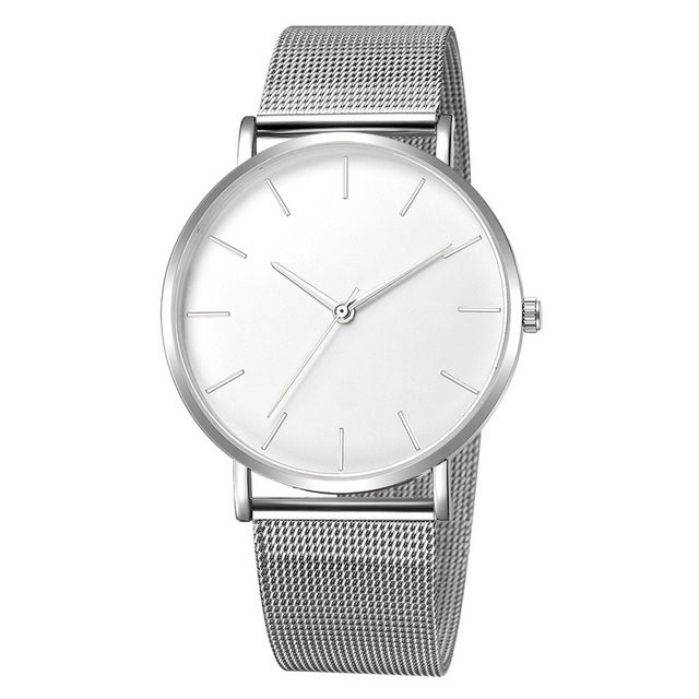 Men's quartz watch with mesh band, minimalist design