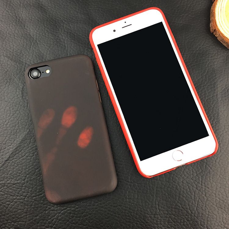 iPhone 17 Pro Max termal sensörlü renk değiştiren kılıf