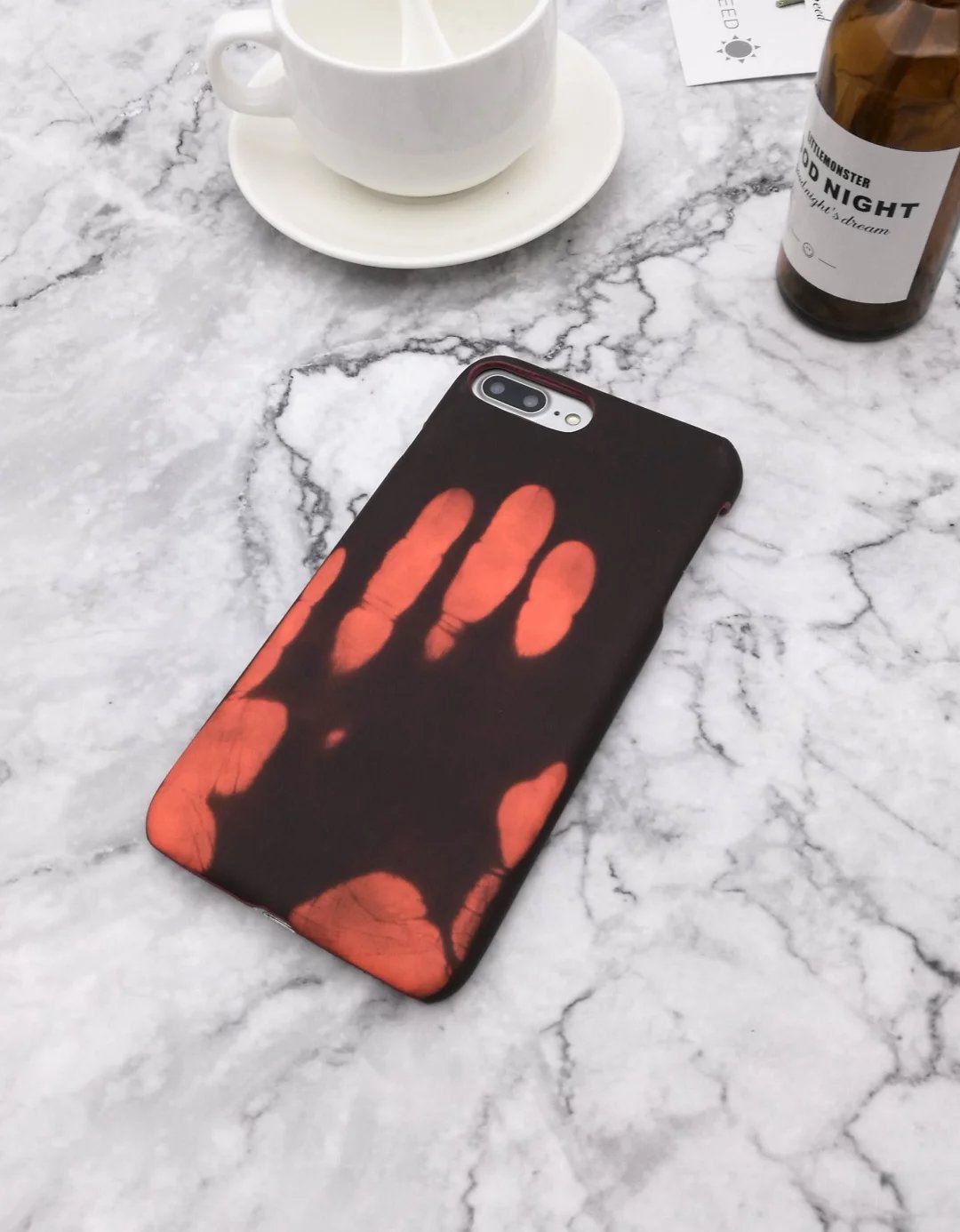 iPhone 17 Pro Max termal sensörlü renk değiştiren kılıf