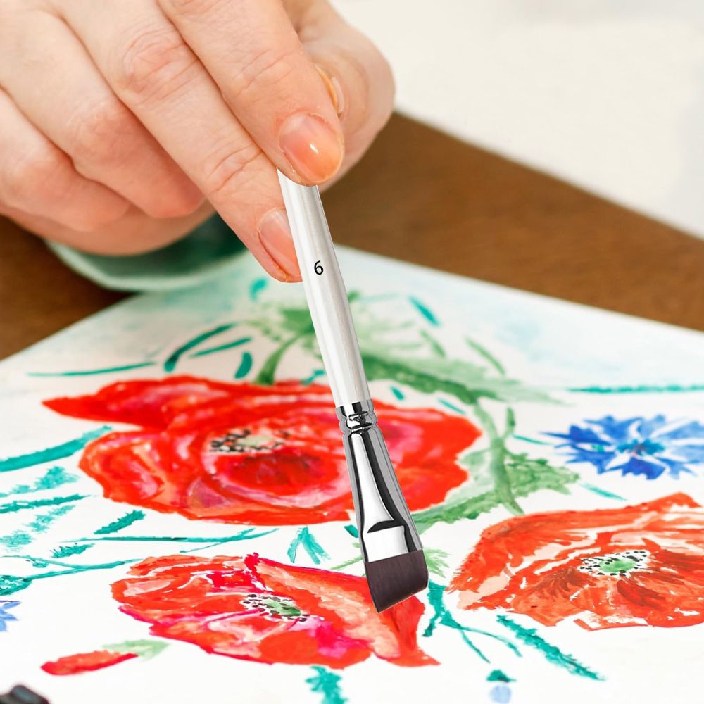 Painting brush set with wooden handles, oil and face painting