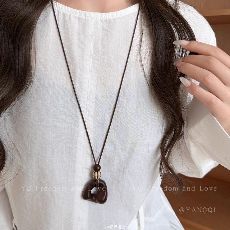 Vintage Coffee Brown Pendant Necklace Long Chain