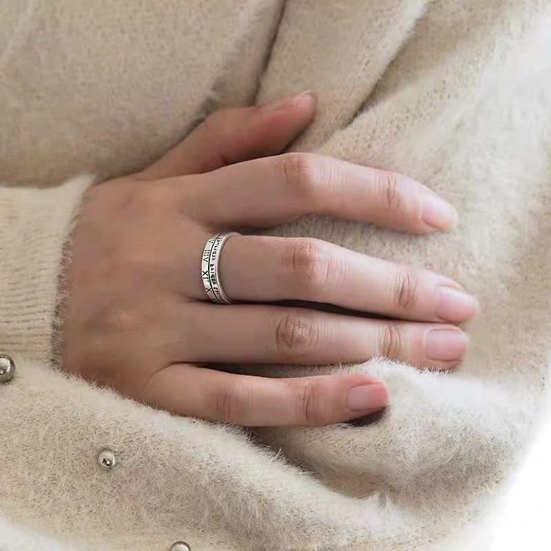 Römische Ziffern Ring, minimalistisches Design
