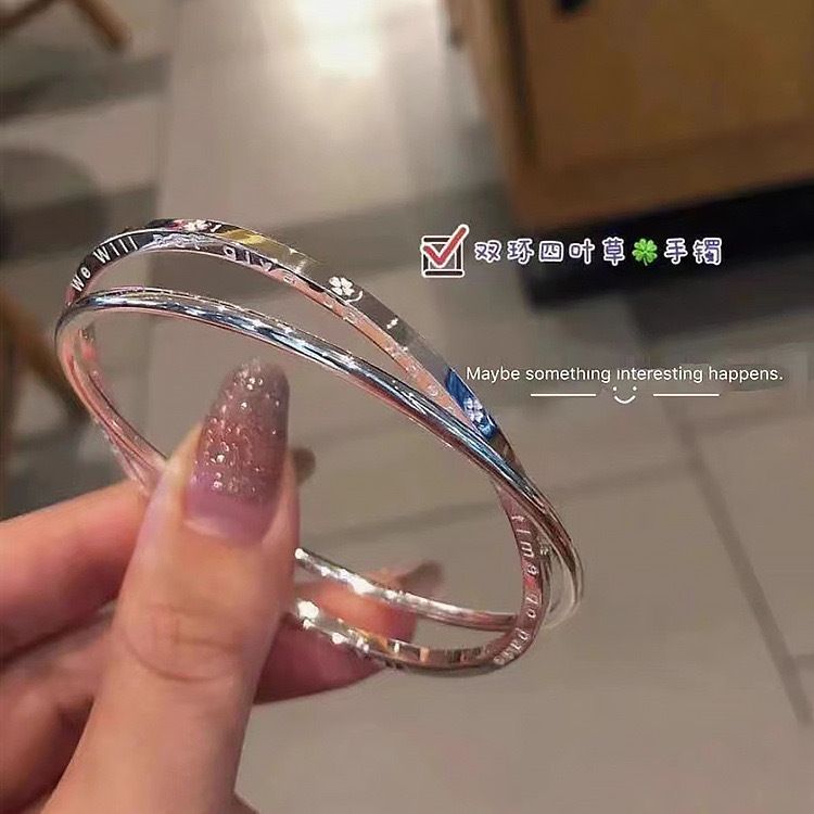 Four-leaf clover bracelet with double ring