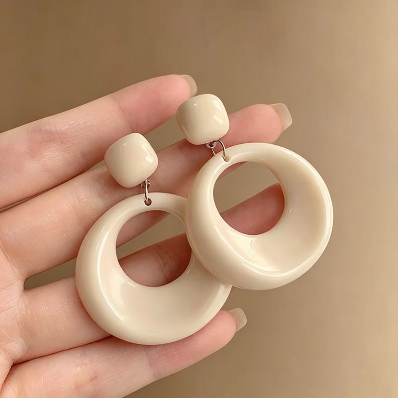 Dopamin küpe, plaj stili, saçak detaylı, etnik tasarım
