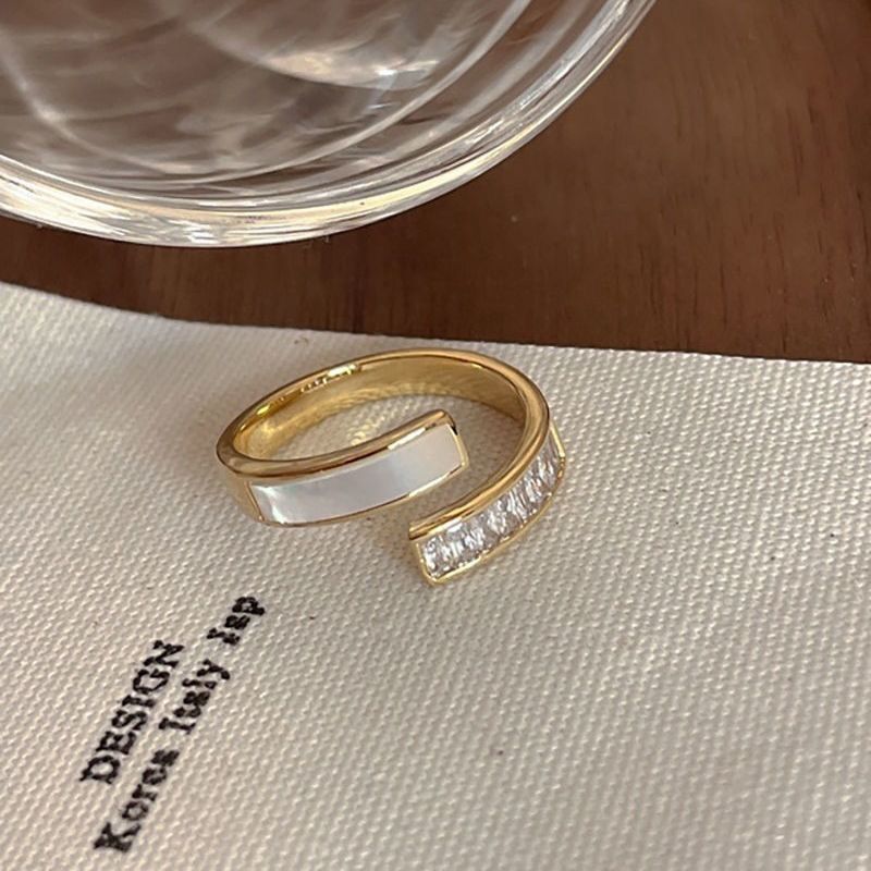 Smaragd-Ring, minimalistisches Design, japanischer Stil
