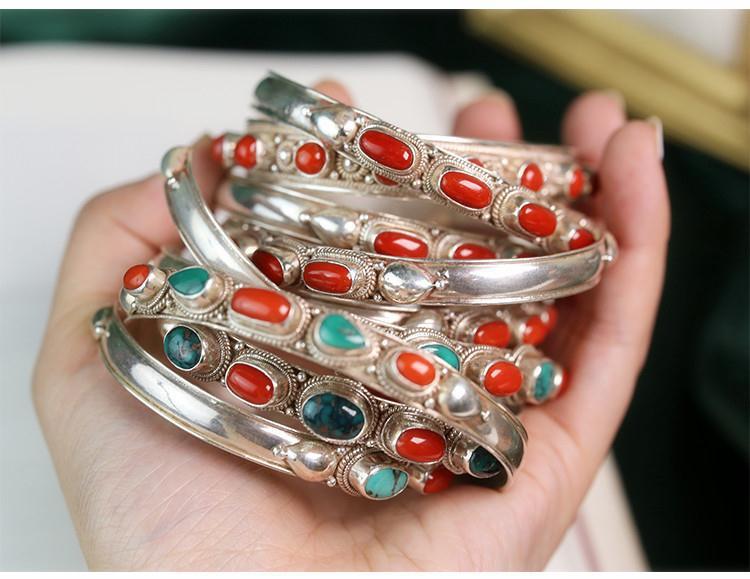 Nepal handgefertigtes Türkis-Armband, Silbereinlage, verstellbar