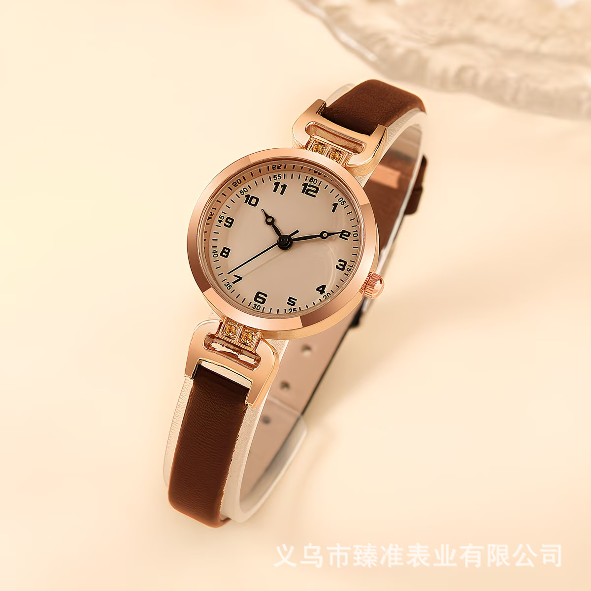 Rose gold taşlı kadın kol saati kuvars dijital kadran