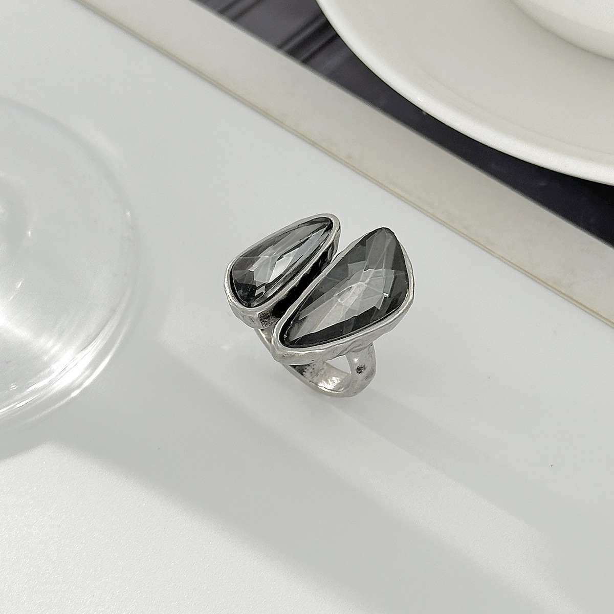 欧美跨境饰品 ins时尚亚克力黑钻戒指 叠戴几何金属方形指环Rings