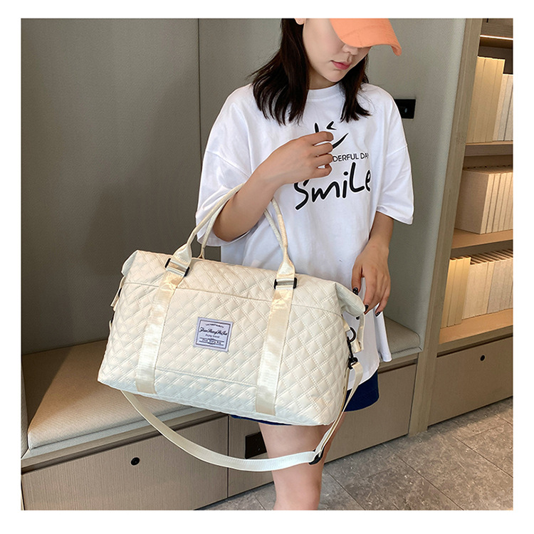 Travel Bag with Wet and Dry Separation, Large Capacity