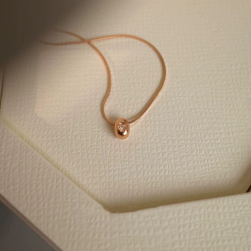 Mini bubble gold bean necklace, simple design