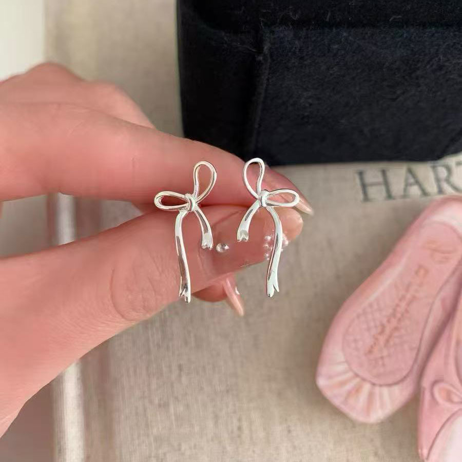 S925 sterling silver stud earrings, hypoallergenic