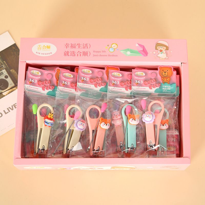 Nagelschere und Ohrlöffel-Set mit Cartoon-Design