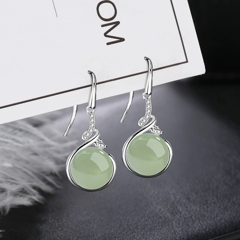 Klassische Jade-Ohrringe, chinesischer eleganter Stil