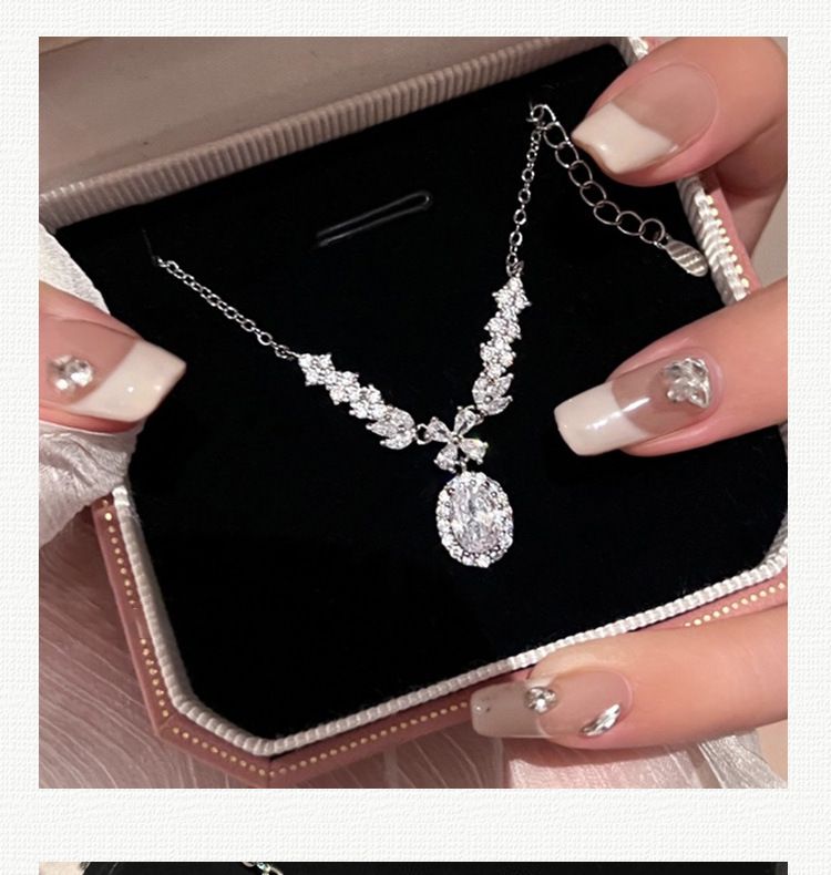 Perlenkette mit Schmetterlingsanhänger, Titan-Edelstahl, für Damen