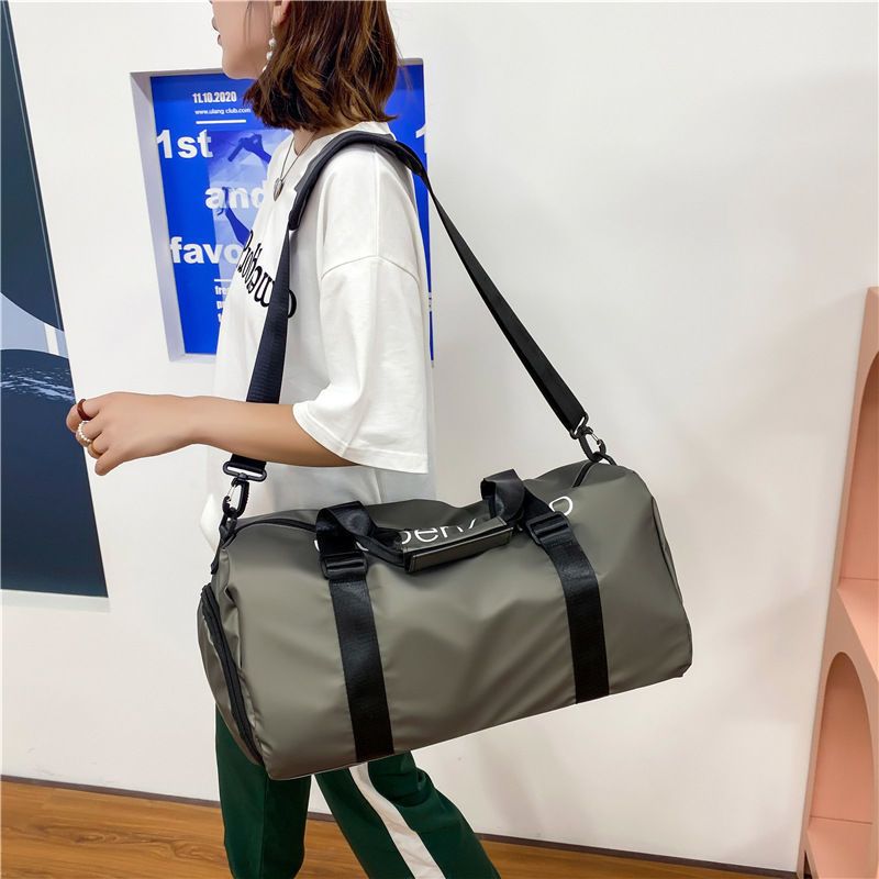 Sports backpack waterproof with dry-wet separation compartment