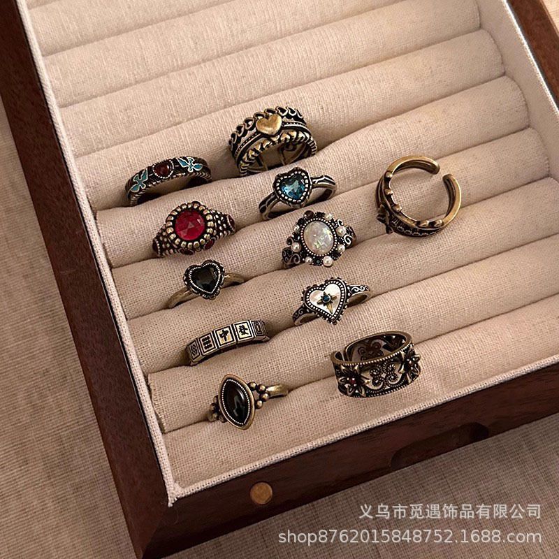 Vintage adjustable ring ethnic retro style