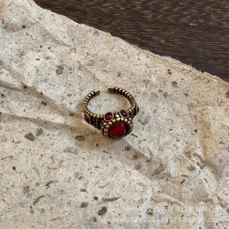 Vintage adjustable ring ethnic retro style