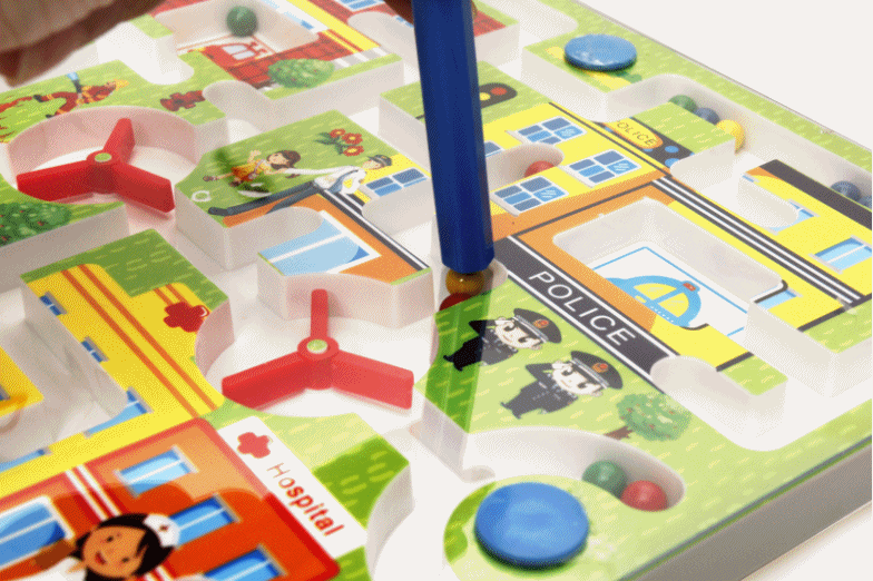 Holz-Doppelseitiges magnetisches Ringspiel mit Kugellabyrinth und Flugschach