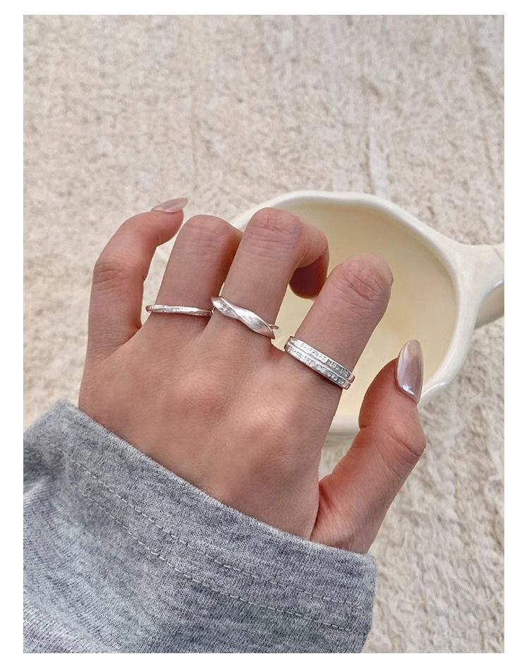 Geometric Möbius ring for women, open adjustable, luxury style