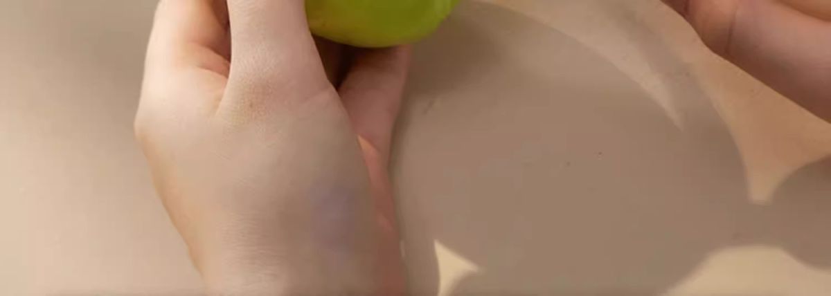 Meyve bıçağı soyma bıçağı, yurt öğrencilerinin evde soymak için kullanabileceği iki'si bir arada taşınabilir çok fonksiyonlu katlanır soyma bıçağı