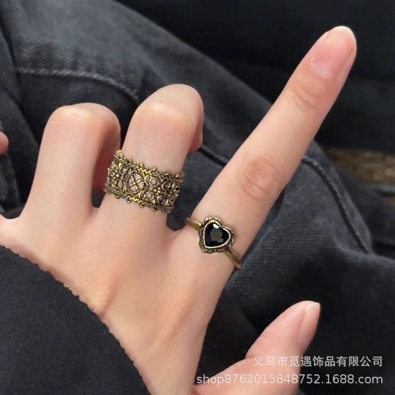 Vintage adjustable ring ethnic retro style