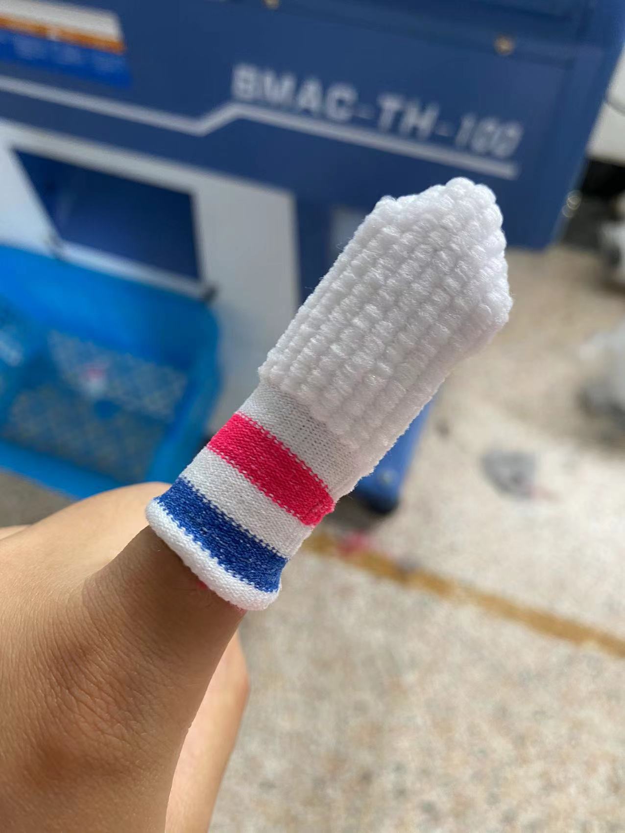 Pet teeth cleaning finger covers for dogs and cats
