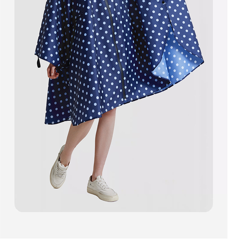 Yağmurluk pelerinli yetişkin unisex polka puantiyeli su geçirmez