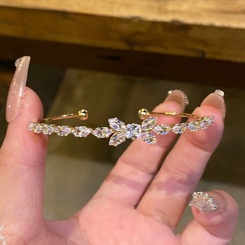 Mehrschichtiges elastisches Strass-Armband, Roségold