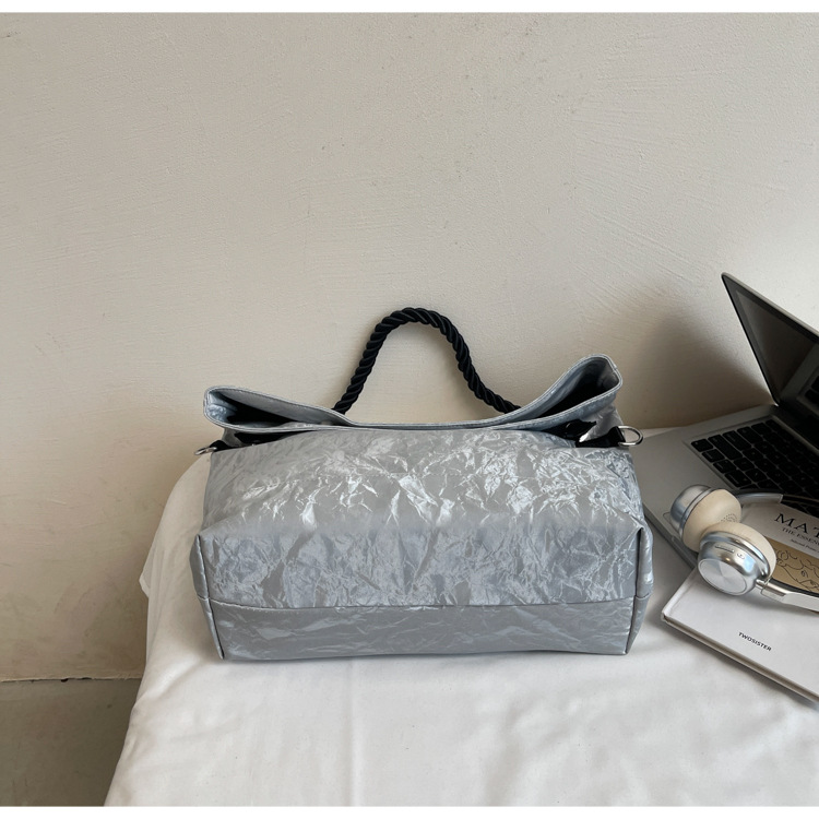 Travel bag, large capacity, single shoulder strap