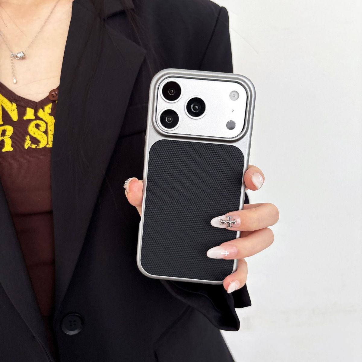 Apple iPhone 17 Pro Max elmas desenli hard kılıf, lüks