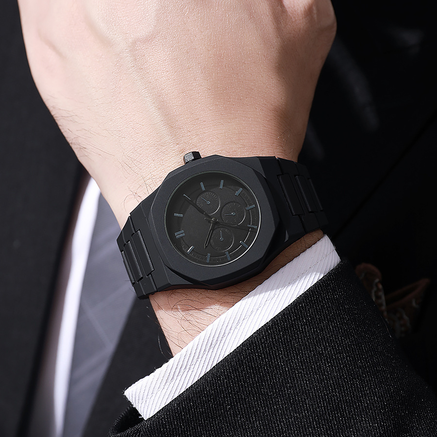 Men's quartz watch with plastic case, 2025 collection