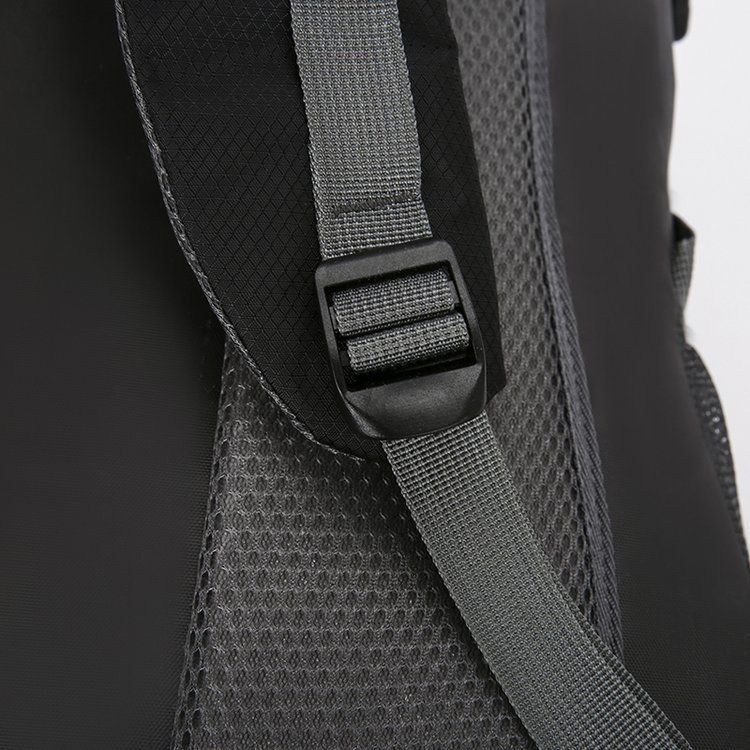 Large capacity mountaineering backpack waterproof travel bag