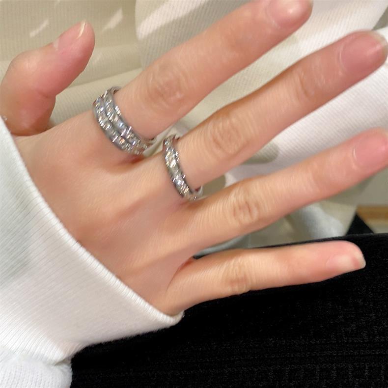 Doppelter quadratischer Diamantring-Set, minimalistisches Design