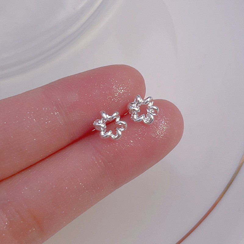 S925 sterling silver stud earrings, hypoallergenic