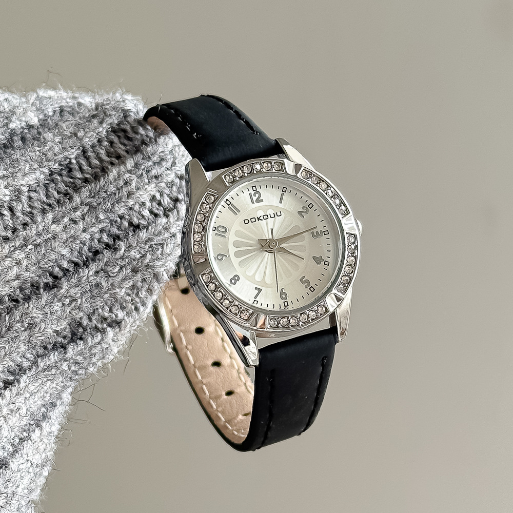 Strass taşlı retro kadın saati, küçük kadran, lüks vintage stil