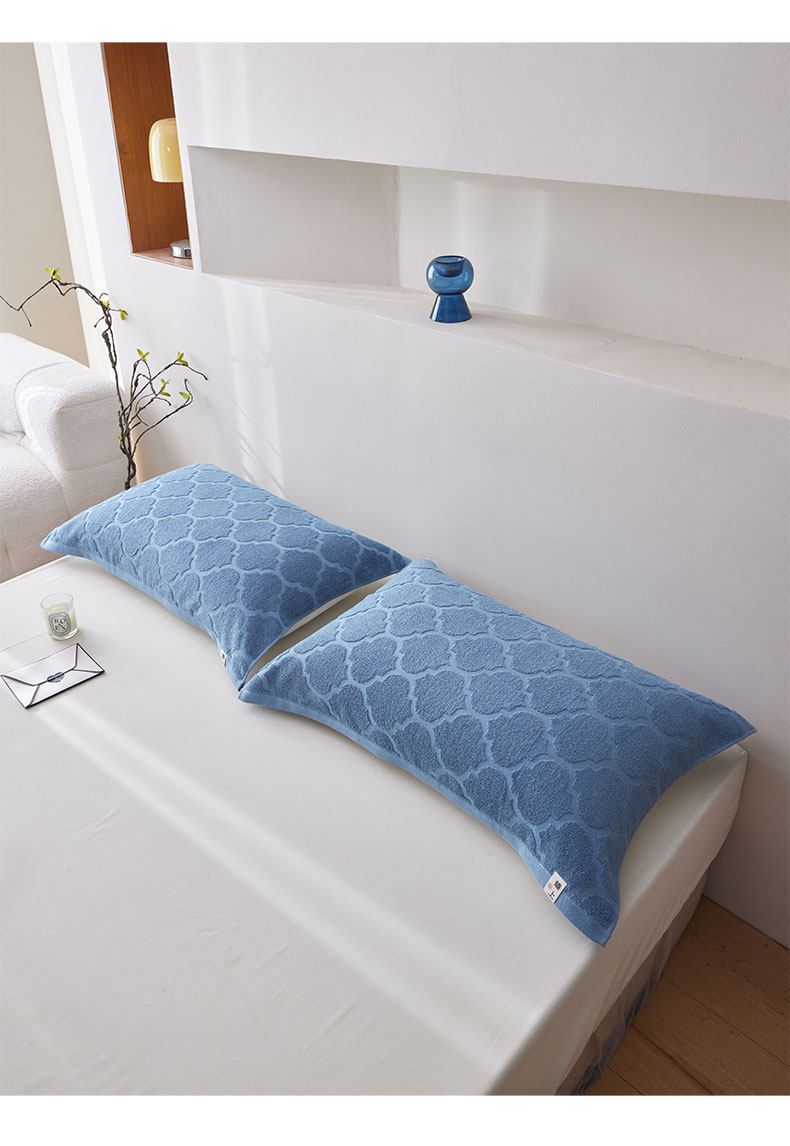 Cotton pillowcase pair, anti-oil, non-slip, all-season