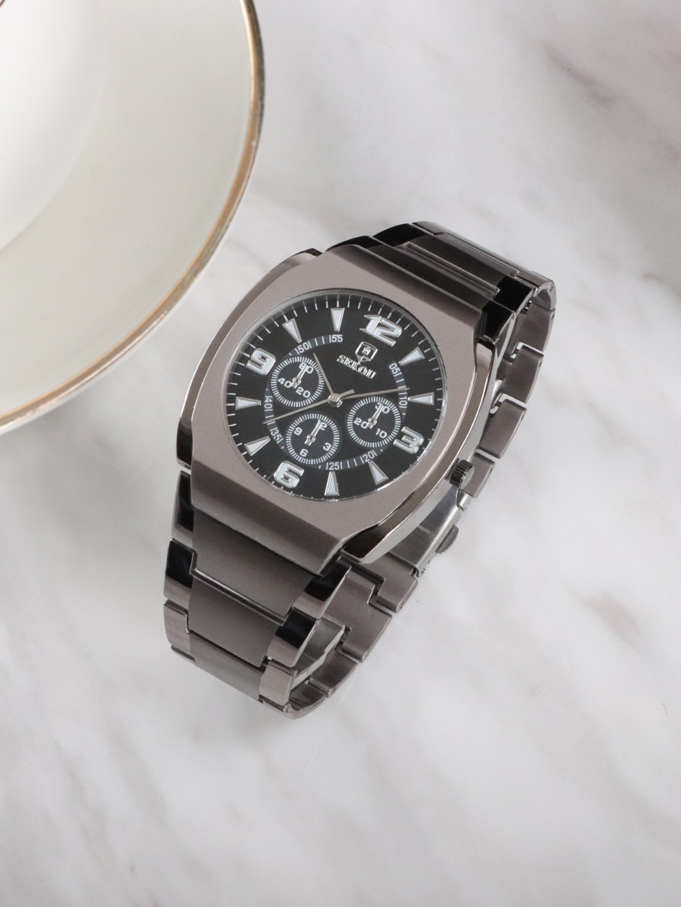 Quartz men's and women's wristwatch 2715, alloy