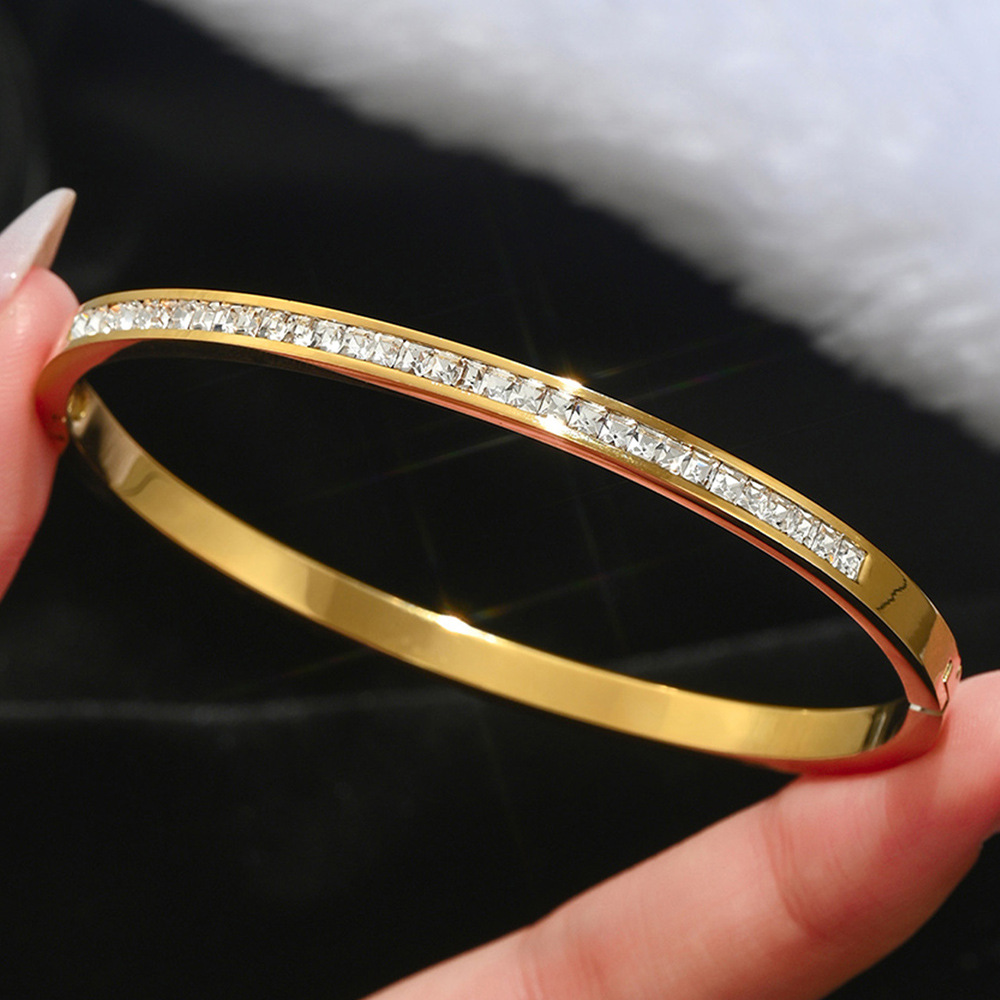 Stainless Steel Gold Bracelet Set Four-Leaf Clover Diamond
