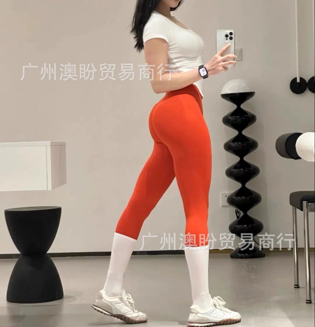 欧美爆款无缝瑜伽裤高弹力紧身翘臀性感打底裤运动紧身衣健身服女
