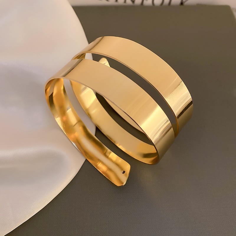 Irregular concave bracelet, niche design, silver-toned