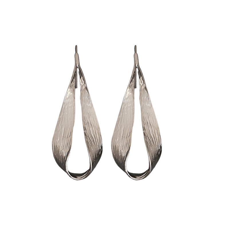 Metallic-Wassertropfen-Blatt Ohrhaken Ohrringe für Frauen