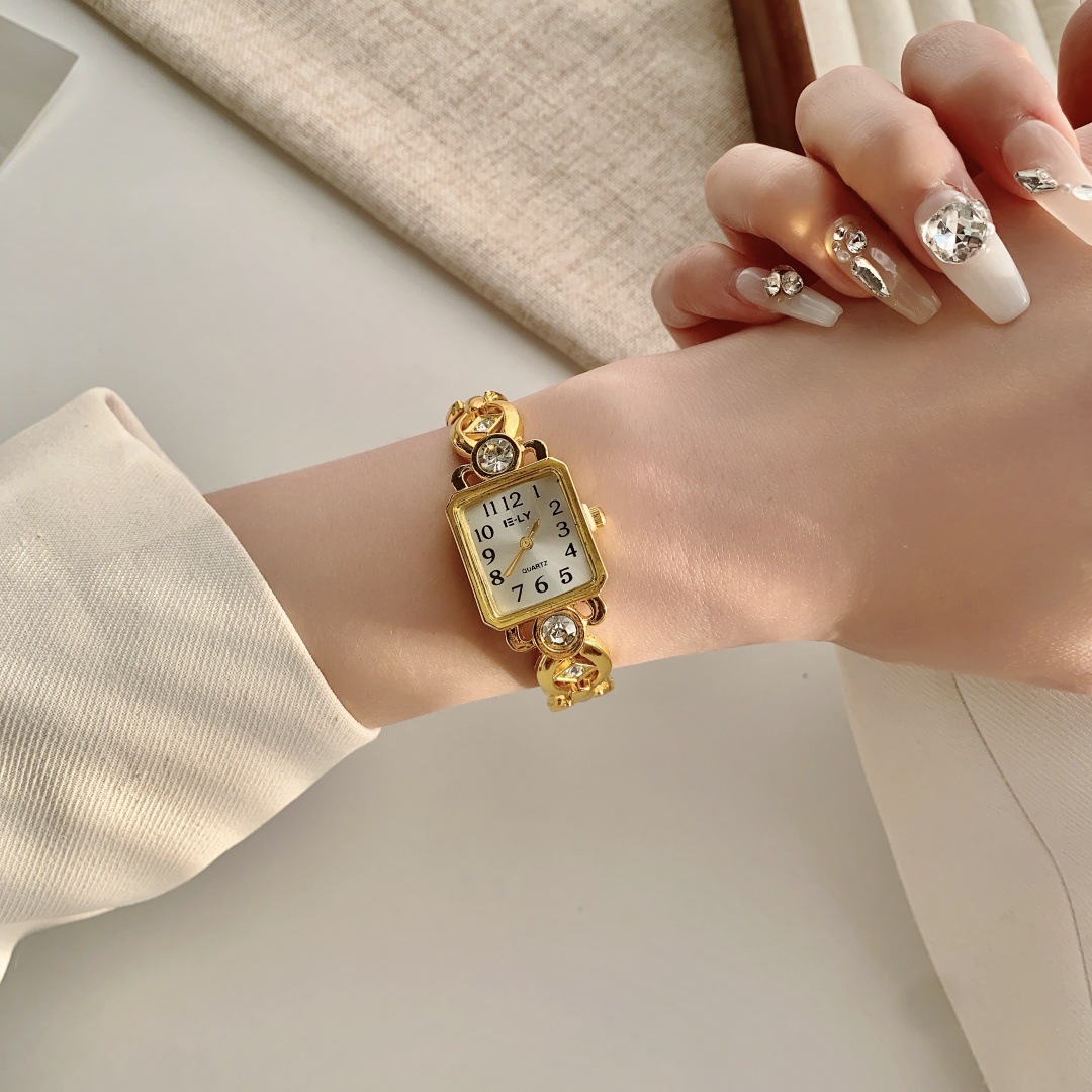 Goldene Quarzuhr für Damen Retro-Stil