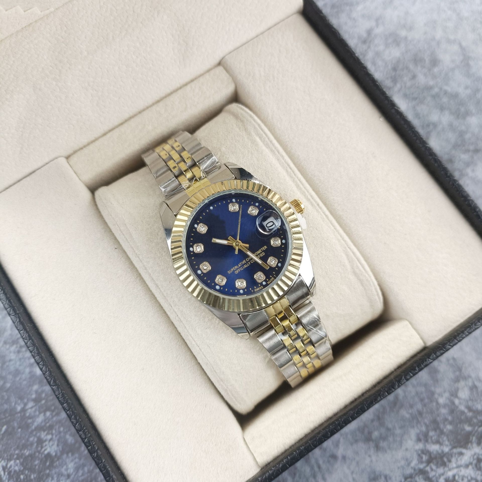 Women's steel band quartz watch, classic daily style